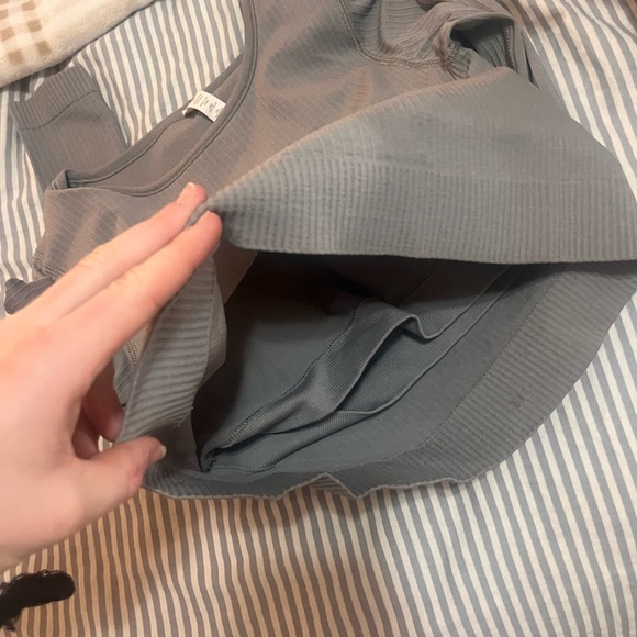Lululemon Ribbed Gray Ribbed Top - Picture 4 of 4